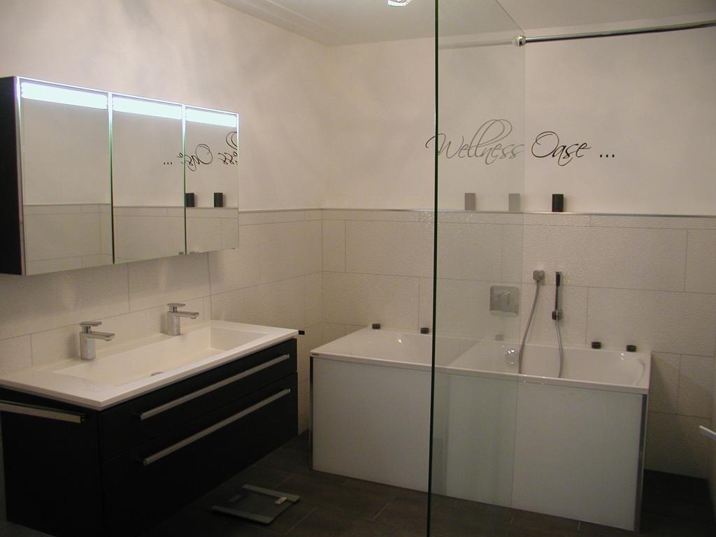 Ferienwohnung Lifestyle Beauty&Wellness Moosbach  Zimmer foto